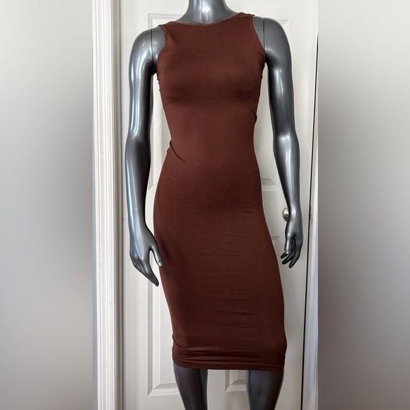 Feelingirl Dresses & Skirts - NWT FEELINGIRL Seamless Eco-Friendly Slimming U-Back Shaper Dress & Built-In Bra